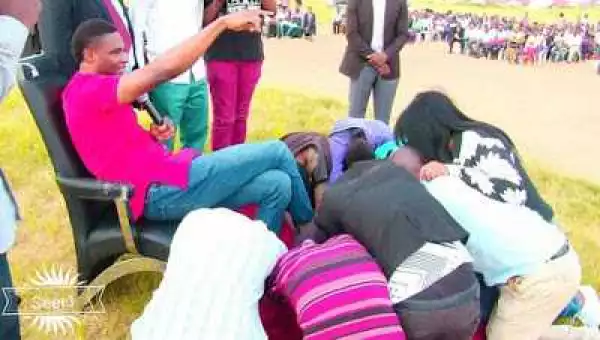 Church Members Kiss Prophet